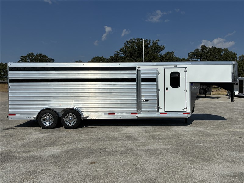 Trailer Photo 2