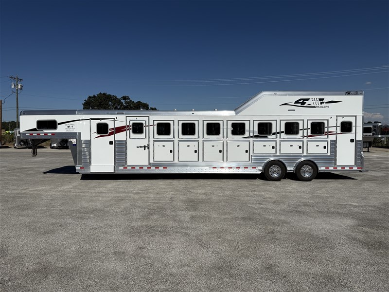 Trailer Photo 3
