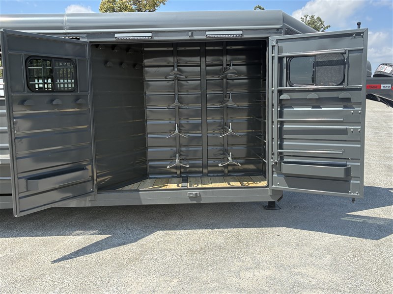 Trailer Photo 5