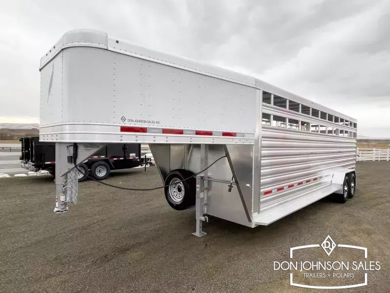 2026 Featherlite 8117