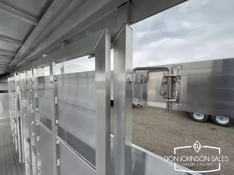 Trailer Photo 13