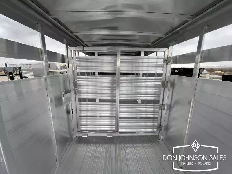 Trailer Photo 19
