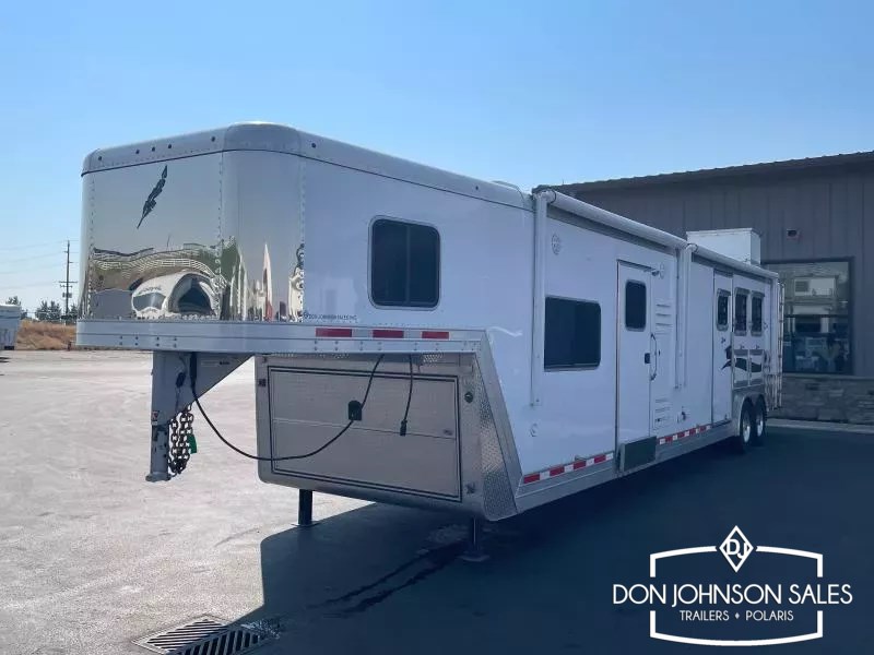 2019 Featherlite 8582 lq