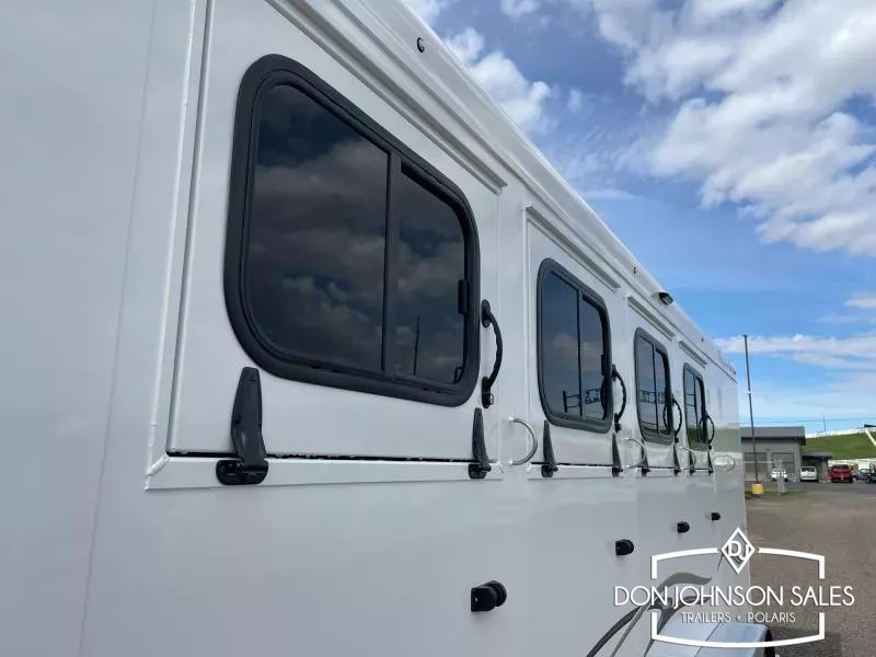 Trailer Photo 5