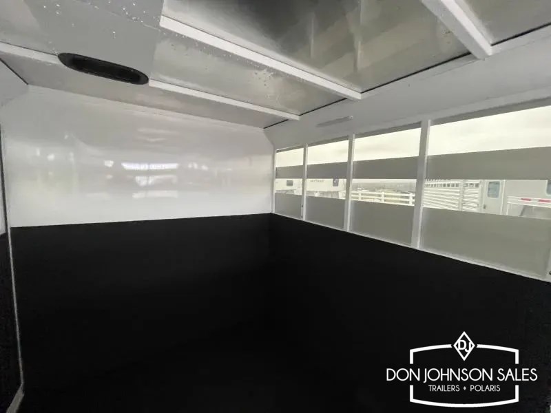 Trailer Photo 24