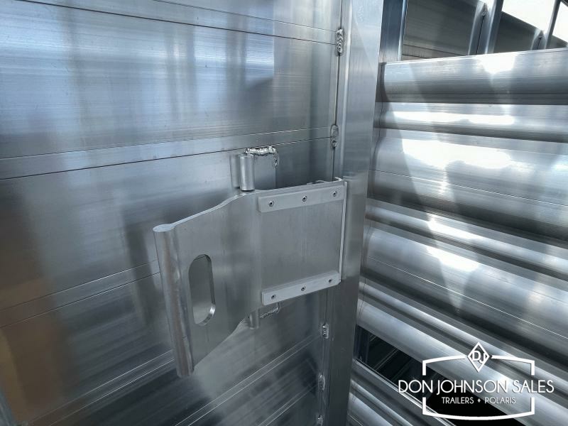 Trailer Photo 11