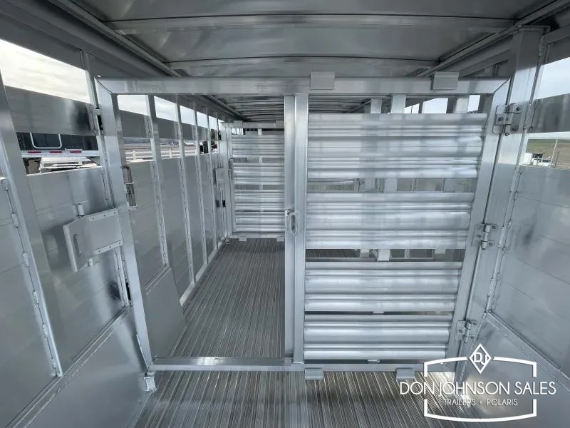 Trailer Photo 13