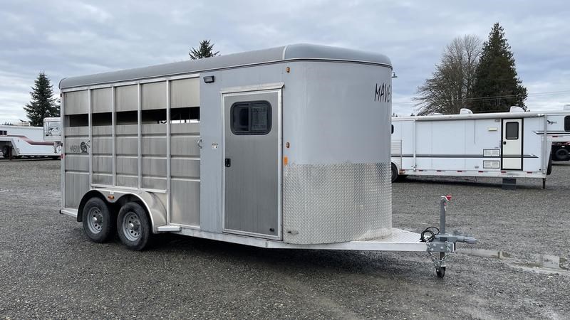 2023 Maverick 3-horse lite 7'6" tall bumper pull trailer