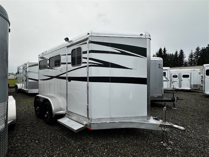 2024 4-star 2-horse slant load trailer