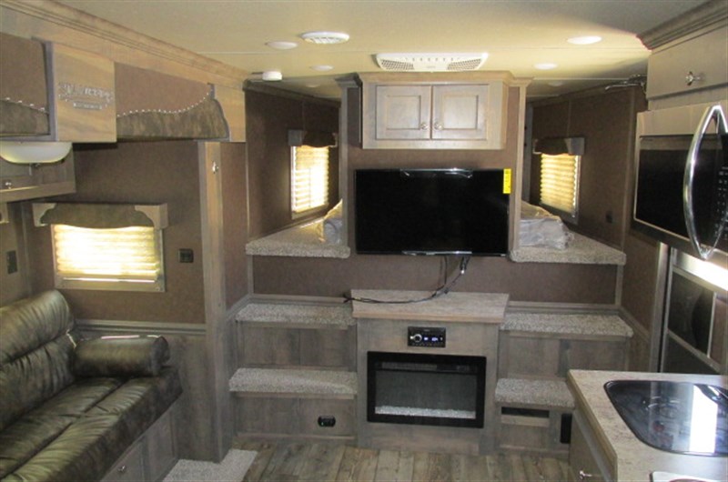 2024 Merhow - preowned 8414-da ** clean