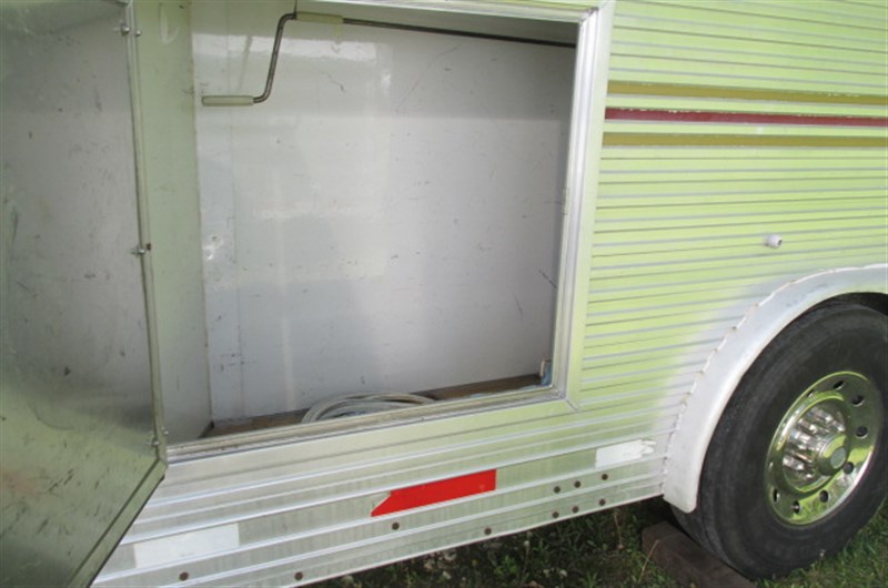 Trailer Photo 16