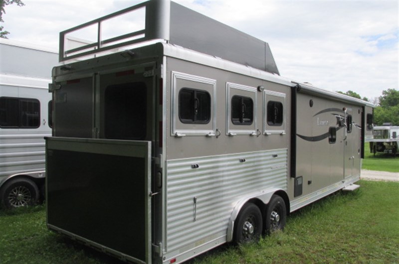 Trailer Photo 4