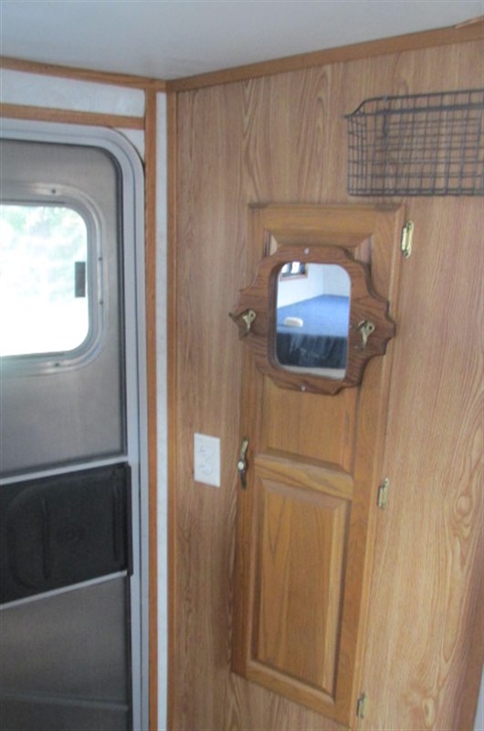 Trailer Photo 19