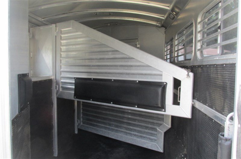 Trailer Photo 11