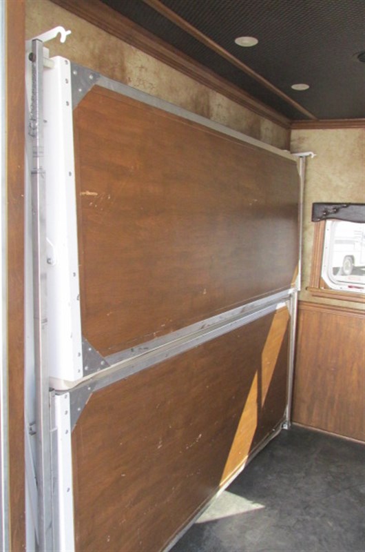 Trailer Photo 16