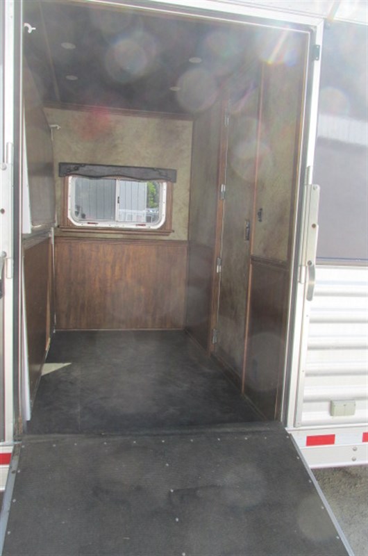 Trailer Photo 15