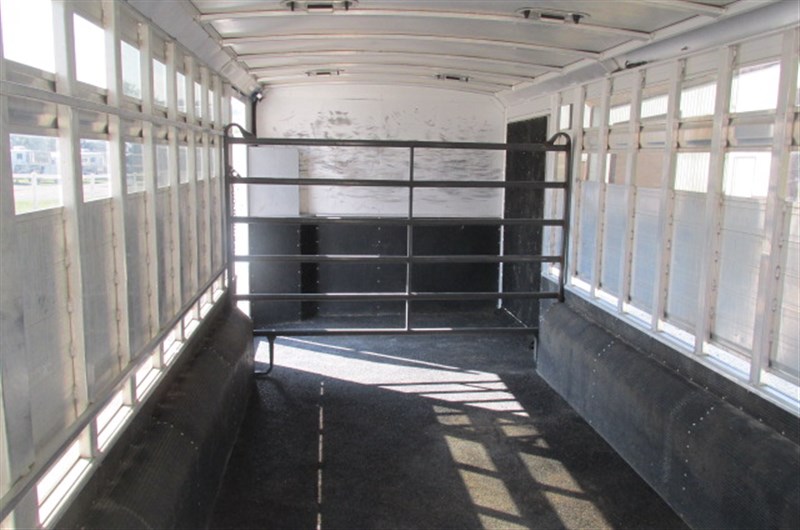 Trailer Photo 11