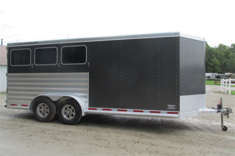 Trailer Photo 4