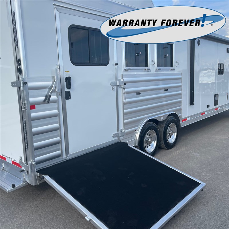 2024 Merhow  8314 Side Load 3-Horse Trailer w/ Extended Slide