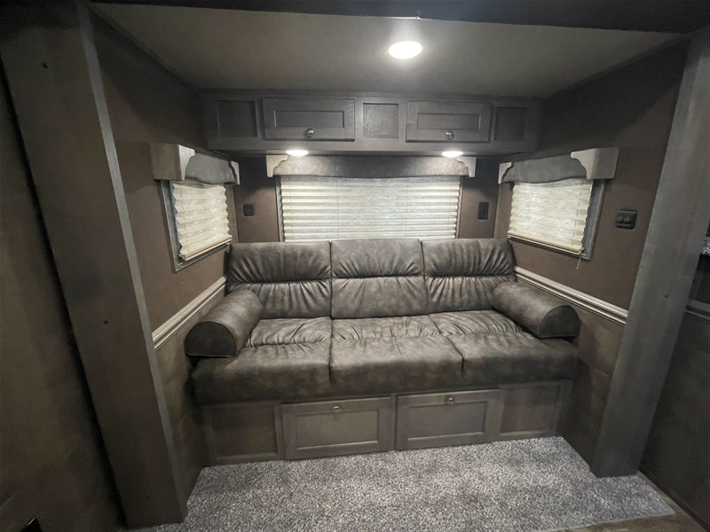 Trailer Photo 14