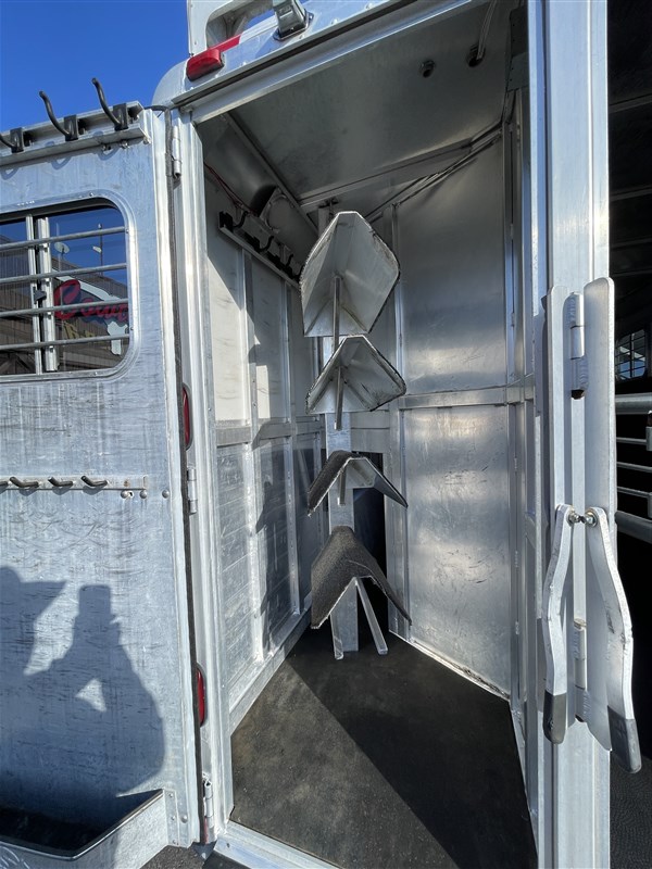 Trailer Photo 4