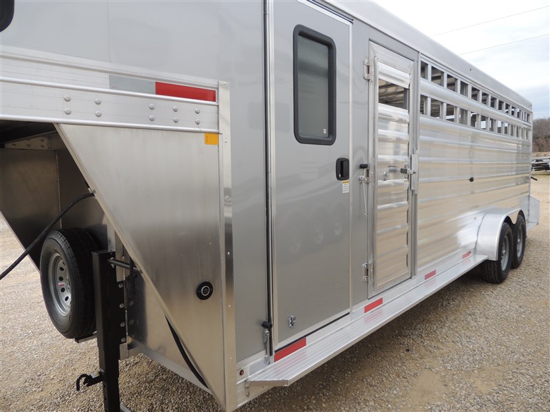 Trailer Photo 2