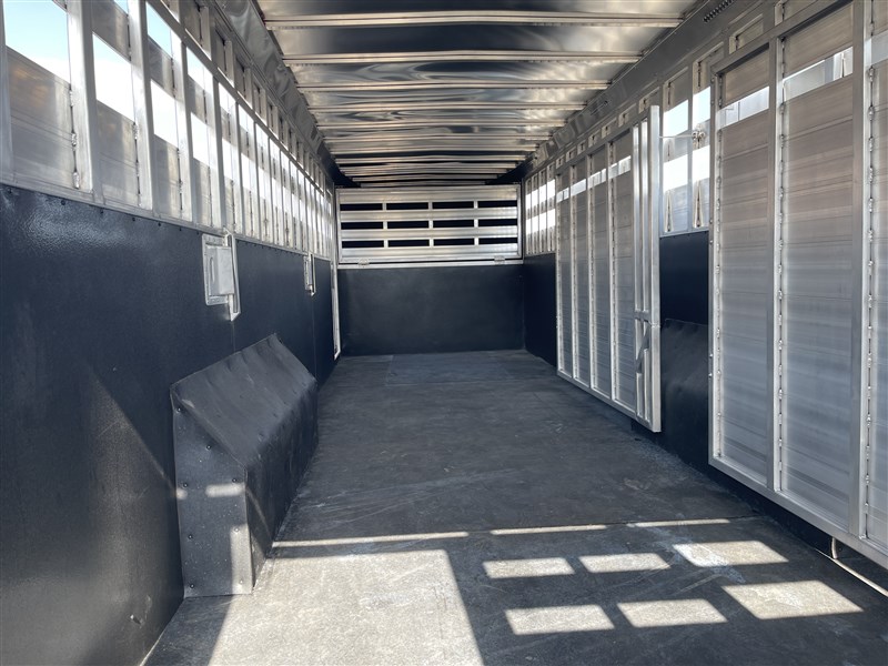 Trailer Photo 6