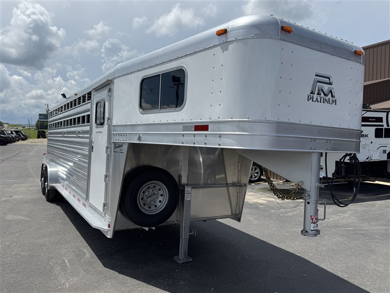 Trailer Photo 2
