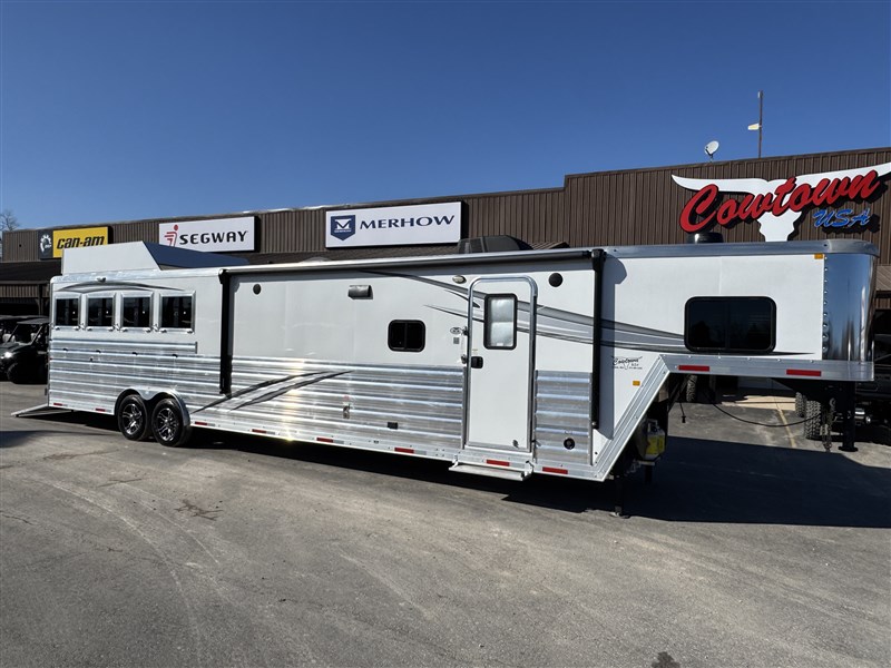 2023 Merhow 8416 next generation four horse with 2-yr warranty