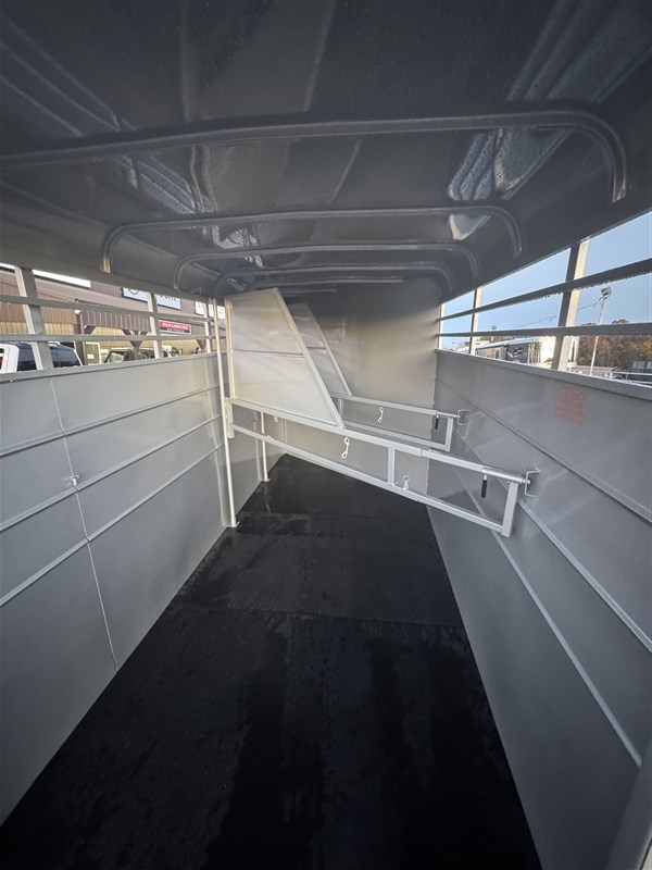 2026 Calico three horse 16' bumper pull on order