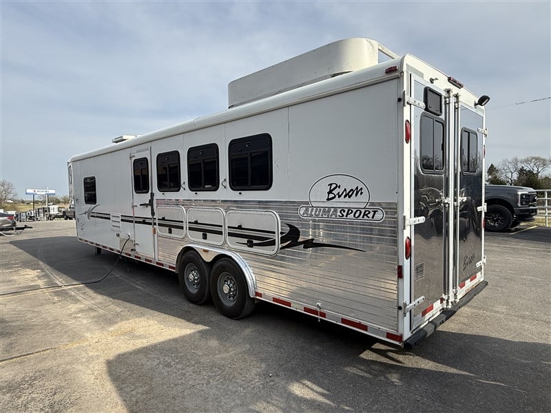 2006 Bison four horse lq trailer