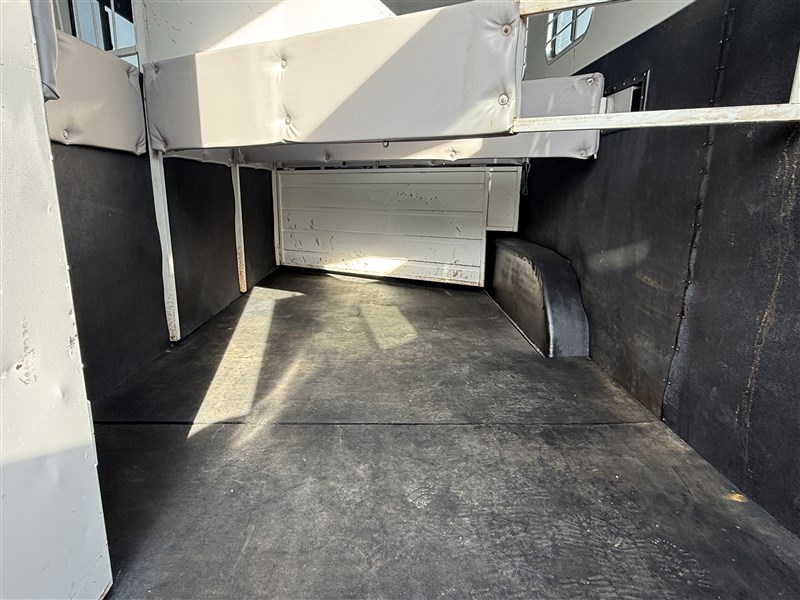 Trailer Photo 9