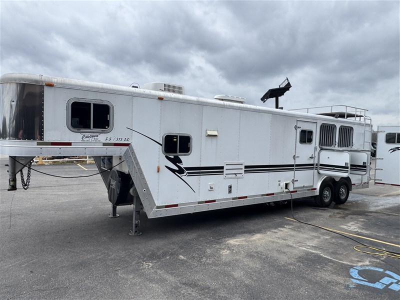 2001 Exiss ss/313 lq three-horse trailer