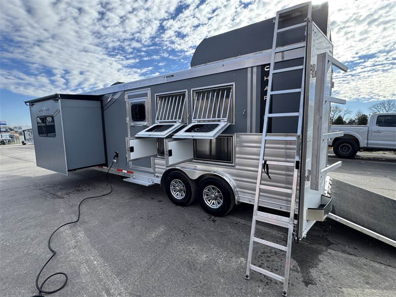 2026 Lakota charger 8313 three horse trailer