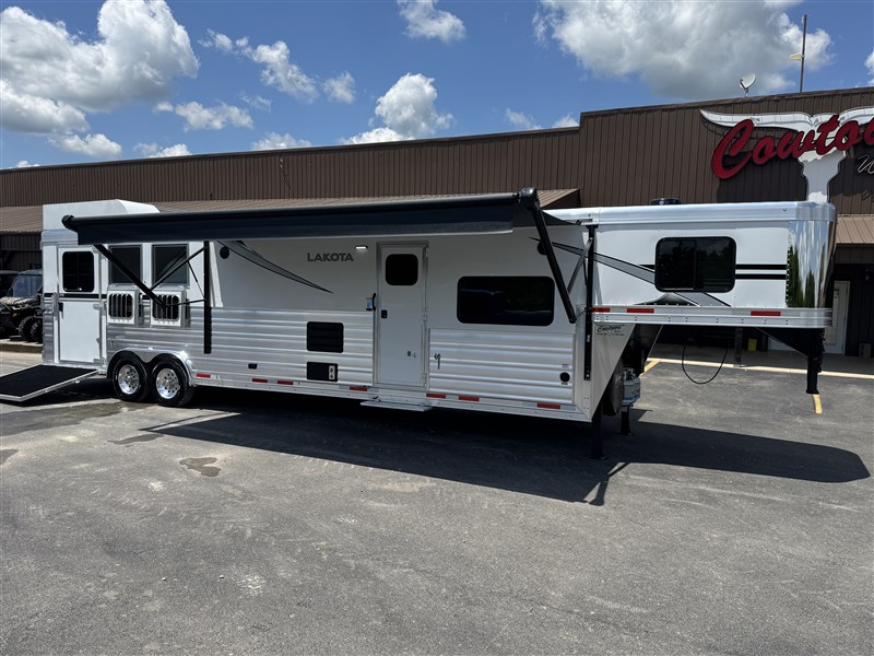 2026 Lakota charger 8315rk side load with warranty forever