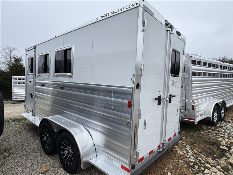 Trailer Photo 4