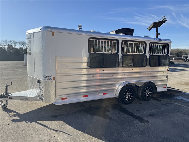 2026 Merhow adjustable six pen trailer for pigs, goats, & more