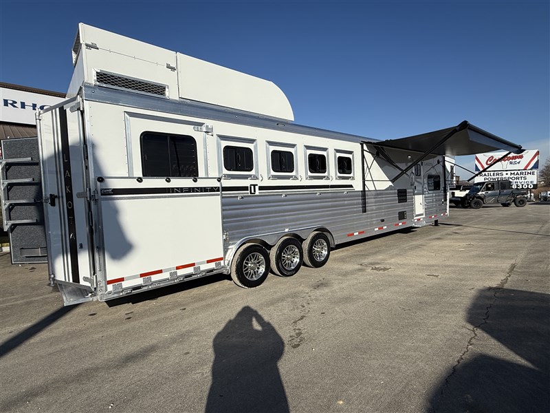 Trailer Photo 5