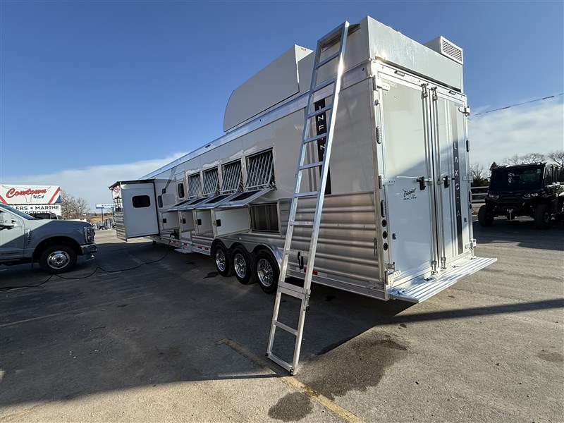 Trailer Photo 7