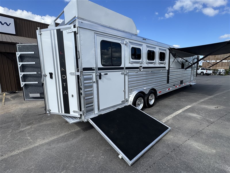 Trailer Photo 7