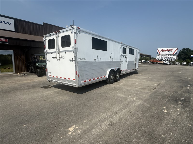 Trailer Photo 4