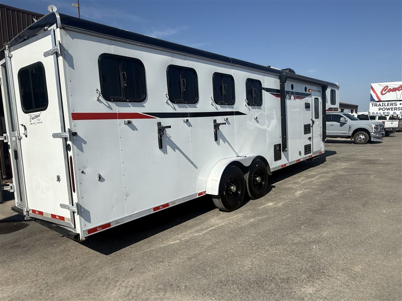 Trailer Photo 5