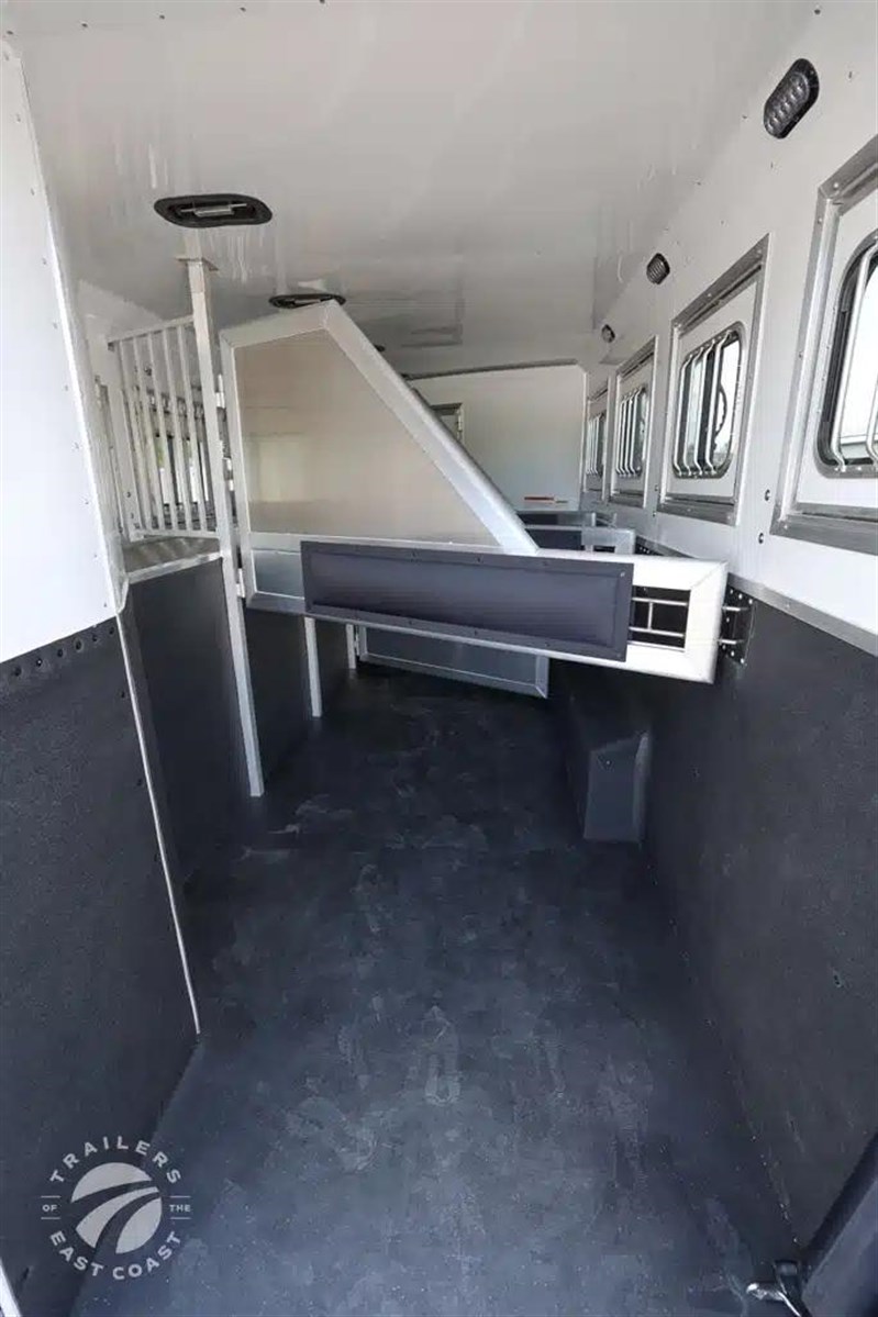 Trailer Photo 18