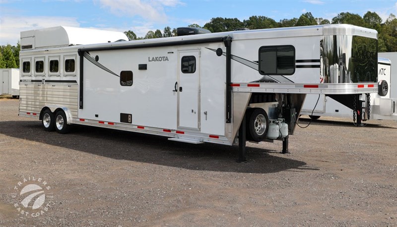 Trailer Photo 2