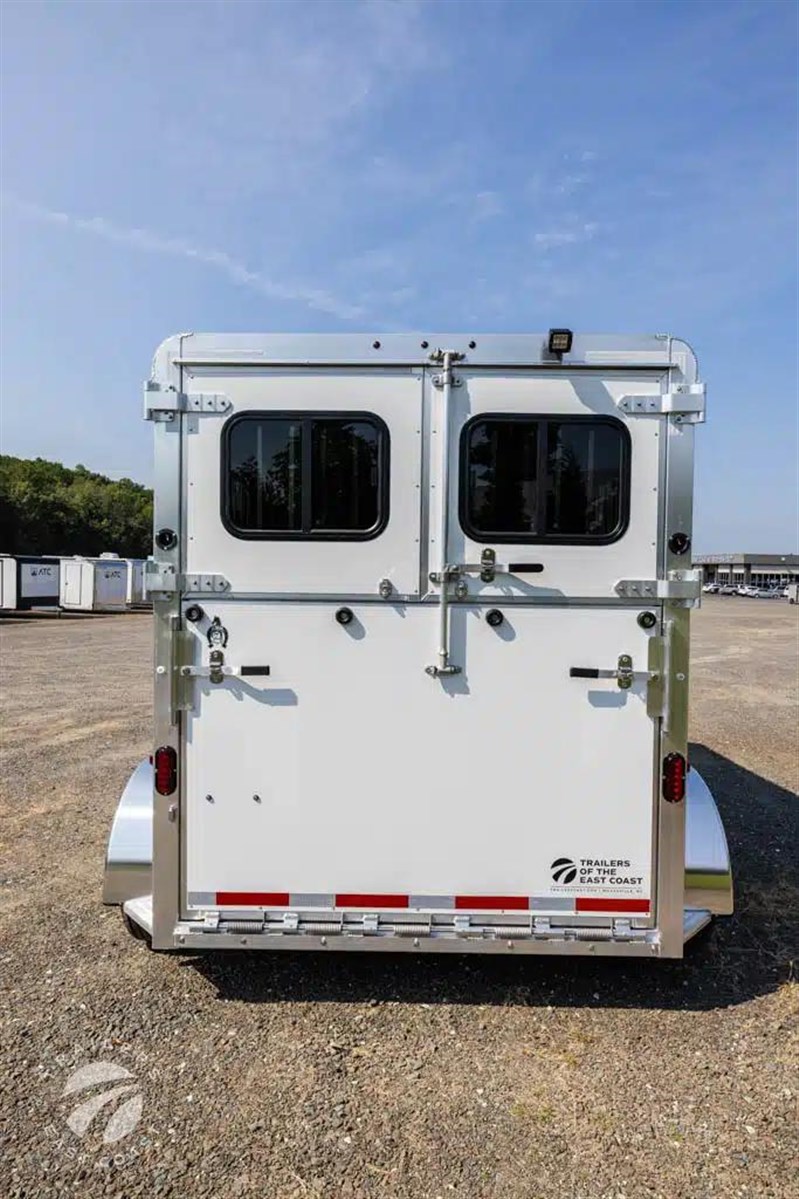 Trailer Photo 10