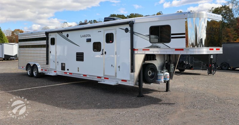 2027 Lakota Charger CHL81413SR