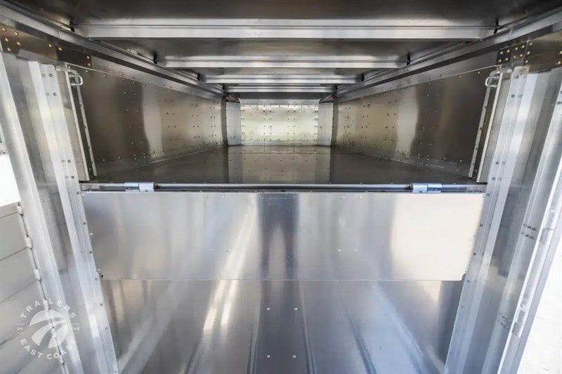 Trailer Photo 12