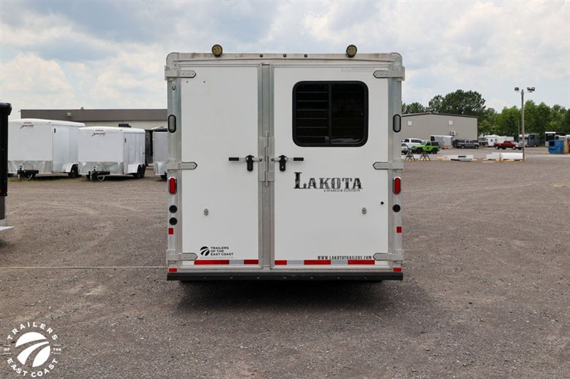 Trailer Photo 3