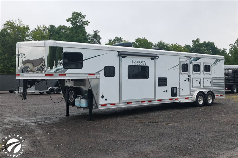Trailer Photo 2