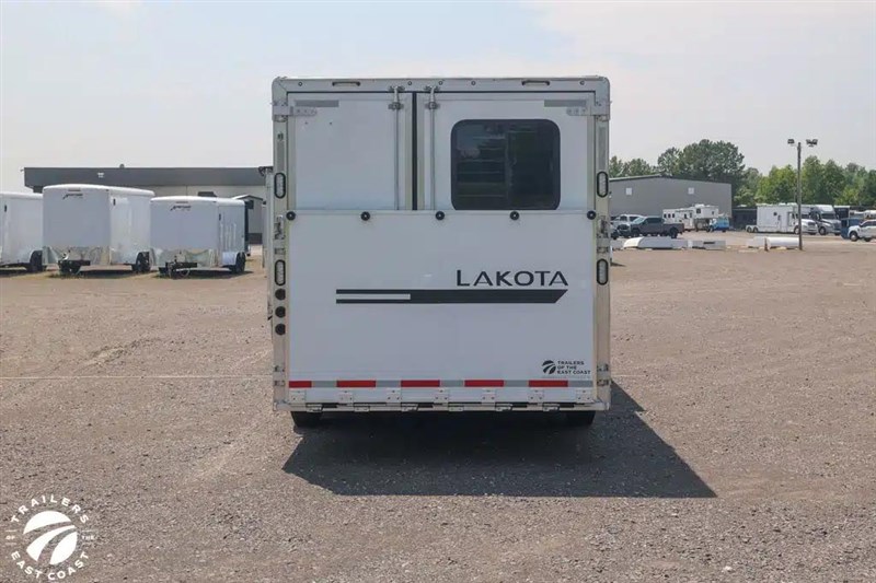 Trailer Photo 14